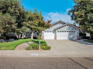 148 N Manzanita St, Visalia, CA 93292
