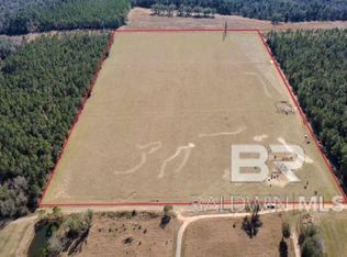 25 County Road 48, Robertsdale, AL 36567