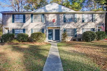 300 Crestview Dr #D