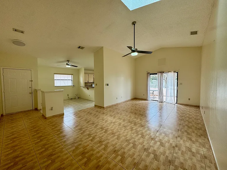 2911 Woolridge Dr — Photo 7