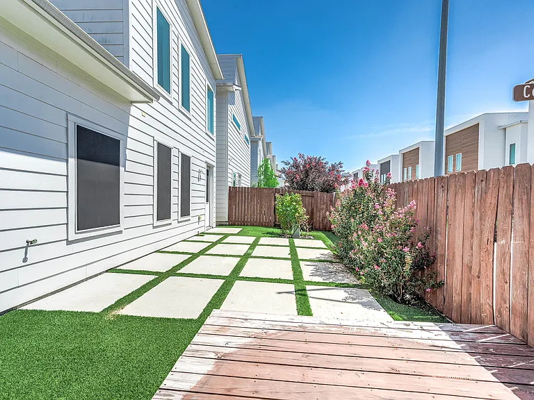 5519 Paraiso Pl — Photo 21