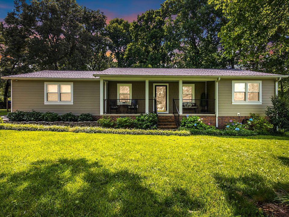 1st image of 715 Wanda Ln