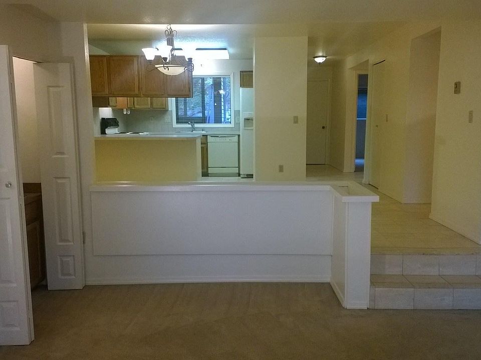 1st image of 13609 NE 8th St APT 105