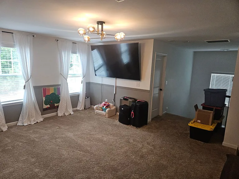 210 Montasel Ct — Photo 11