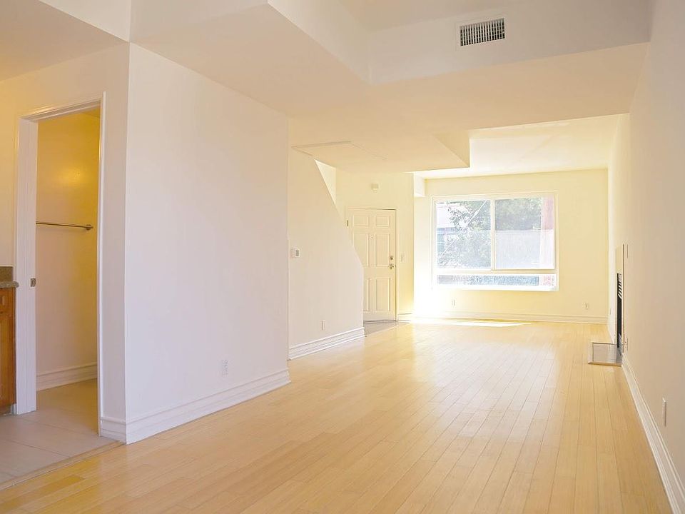 1st image of 11611 Idaho Ave Unit 11611