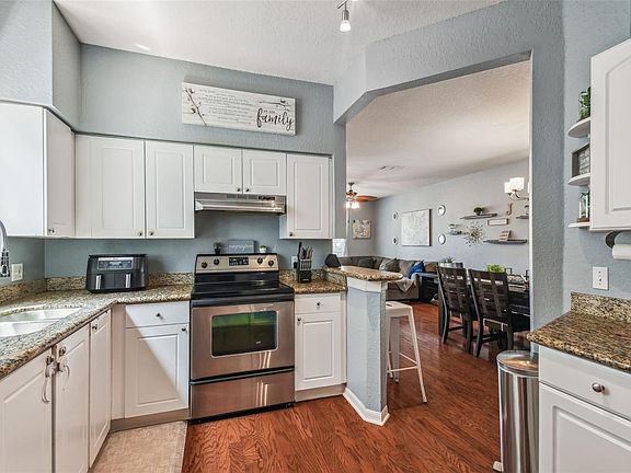 4th image of 4006 Foxtail Palm Ct