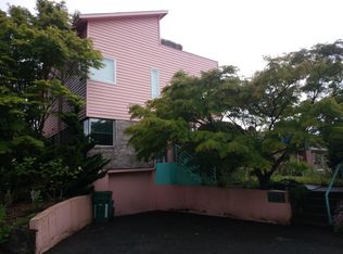 1703 NW 97th St, Seattle, WA 98117