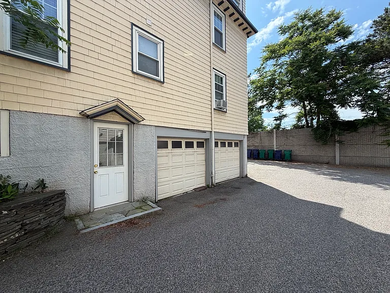67 Saint James Cir #2 — Photo 21