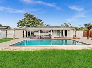 6960 SW 15th St, Pembroke Pines, FL 33023