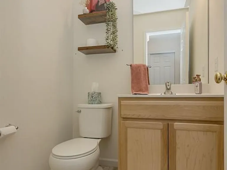 347 Cumberland Ct — Photo 18