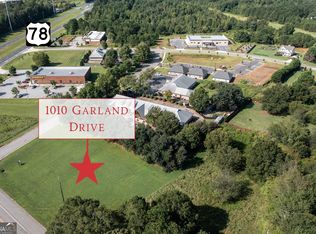 1010 Garland Dr, Bogart, GA 30622