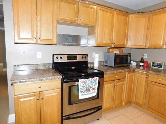 5th image of 157 Southpark Dr