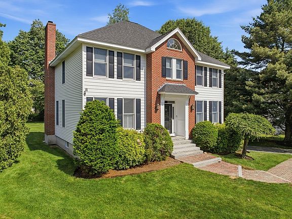 3rd image of 35 Harmony Ln