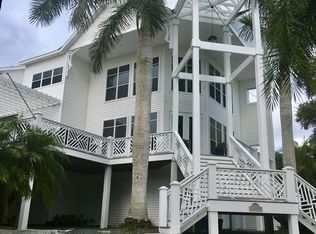 354 Grand Bay Dr, Palm Harbor, FL 34683