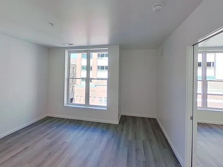 725 W Pratt St. — Photo 119