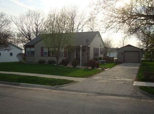 1007 Sunset Dr, Gowrie, IA 50543