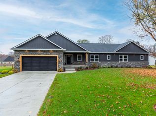 53283 Nadine St, South Bend, IN 46637