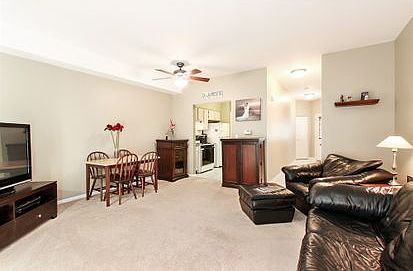 4th image of 636 Woodhaven Dr