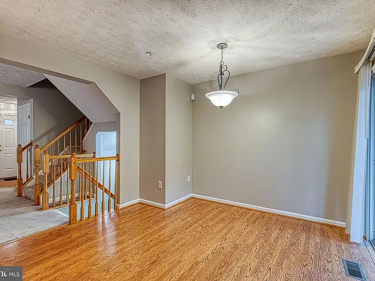 27 Silver Birch Ct — Photo 12