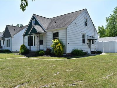 189 McConkey Dr, Buffalo, NY, 14223
