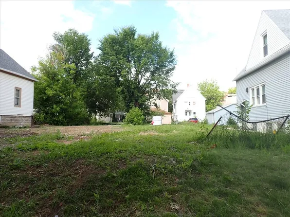 2865 N DR LESTER CARTER DRIVE, Milwaukee, WI 53206