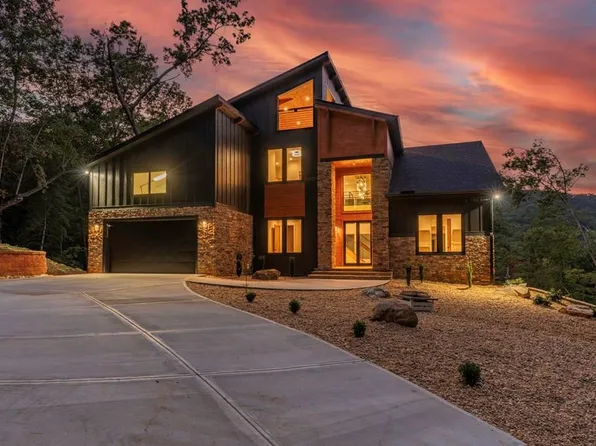 1146 Mangums Trl, Blue Ridge, GA 30513