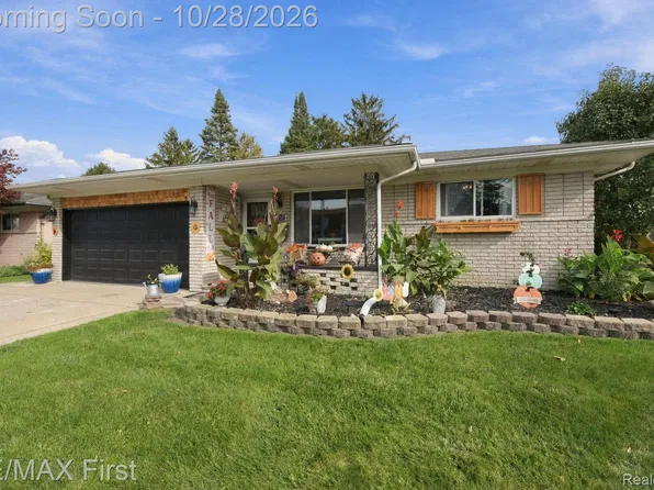31080 Hartwick Dr, Warren, MI 48088