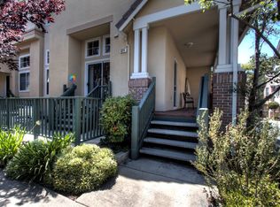 371 Snyder Ln, Mountain View, CA 94043