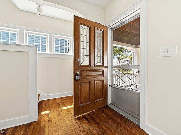 4th image of 3405 W 130th St