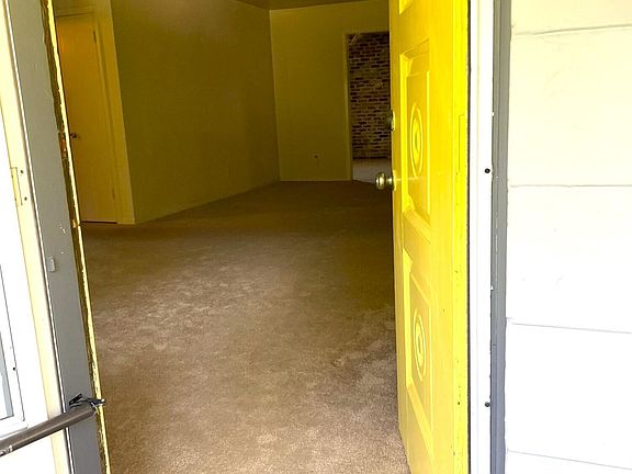 3rd image of 1711 WHITMAN Street