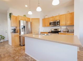 58 Stan Schriber Cres, Winnipeg, MB R3W 0J5