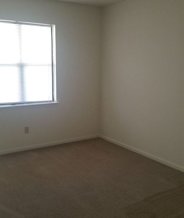 1st image of 709 Johnston St APT U