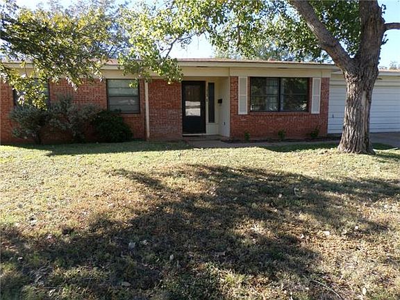 2nd image of 1428 Beechwood Ln