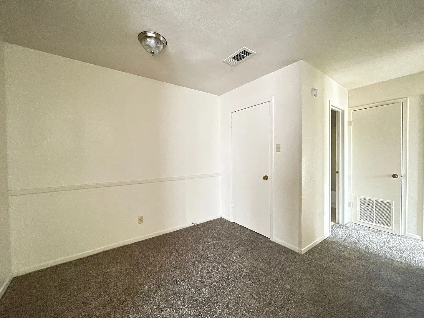 4306 Lake Rd — Photo 3