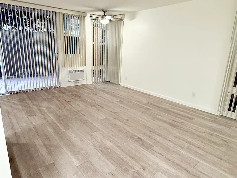1617 N Poinsettia Place — Photo 43