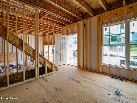 3rd image of 11924 Parkside Vista Ln
