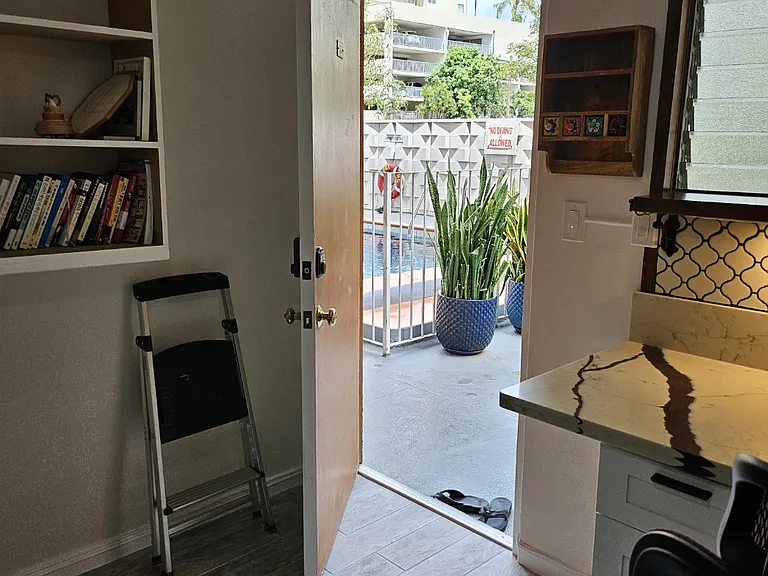 236 Liliuokalani Ave #103 — Photo 5