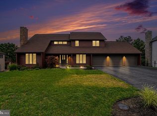 2093 Fairway Ln, Harrisburg, PA 17112