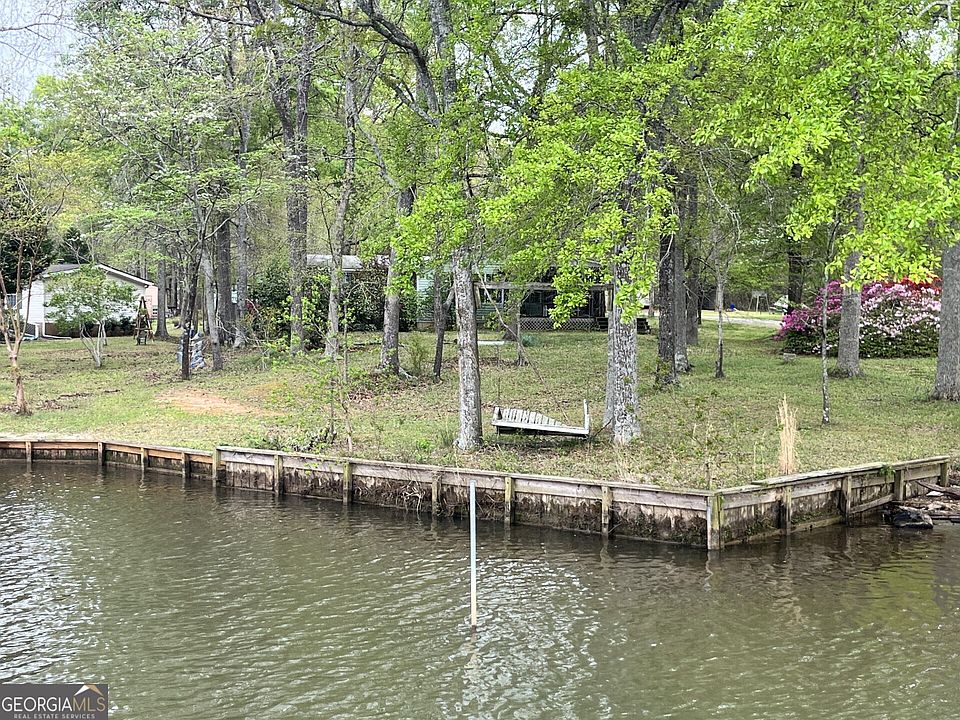 1st image of 1010 Crooked Creek Rd