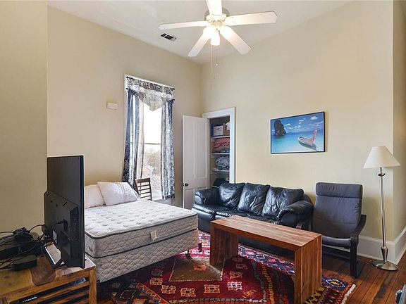 5th image of 1335-37 Arabella St