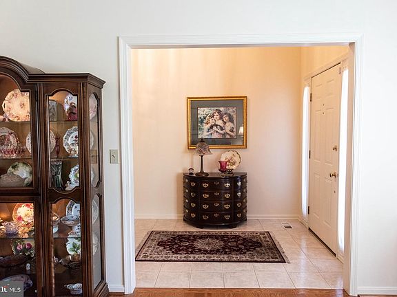 4th image of 29 Almond Dr