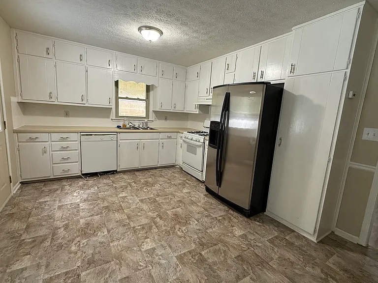 2691 Falcon Ridge Dr — Photo 2