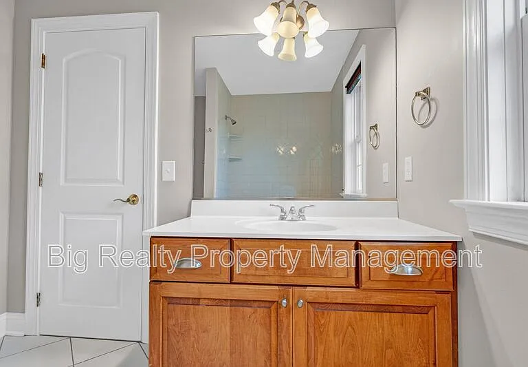 364 Prospect St — Photo 51