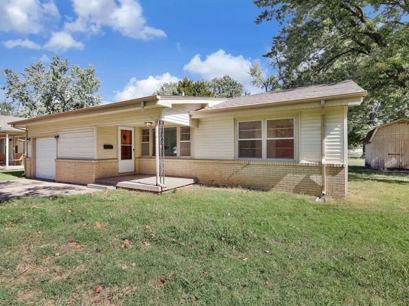 700 N Abilene Ave, Valley Center, KS 67147