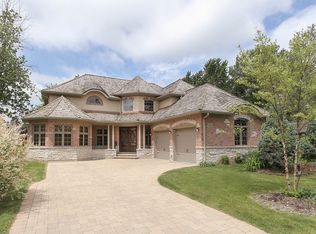 1010 N Stratford Rd, Arlington Heights, IL 60004