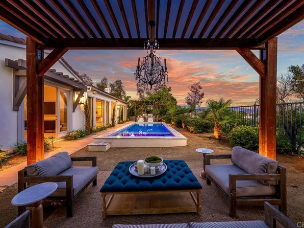 1052 Mountain Ash Ave, Chula Vista, CA 91914