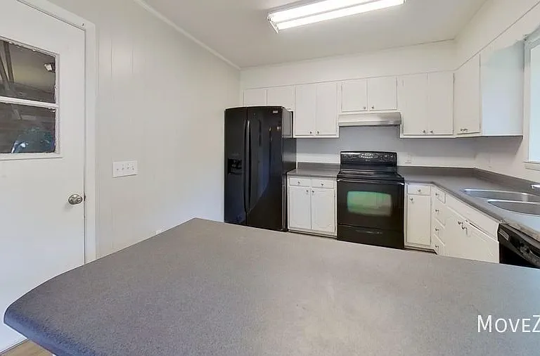 510 Wesley Ave — Photo 40