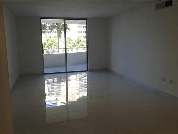 5th image of 5555 Collins Ave APT 5Z