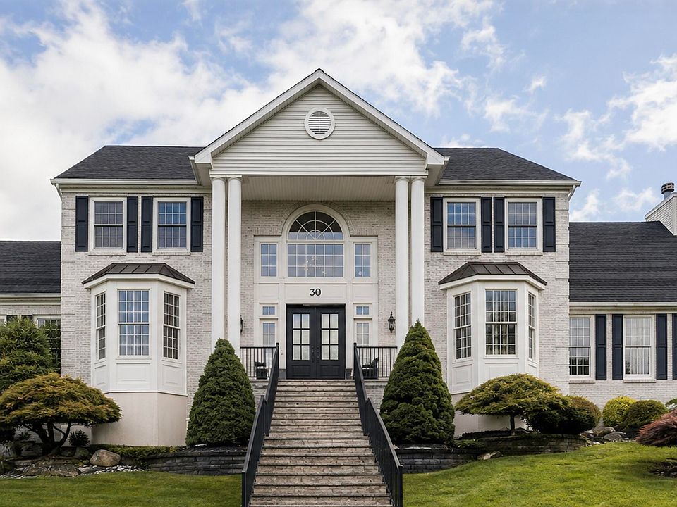 1st image of 30 Northwoods Road