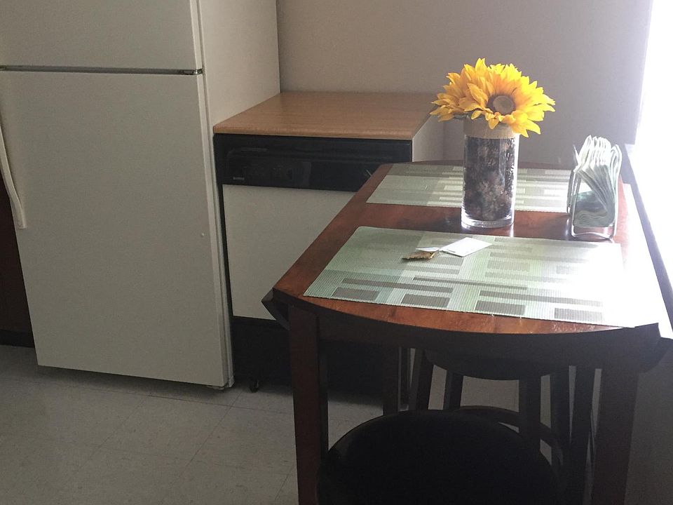 1st image of 6121 Eastman Ave APT 1C